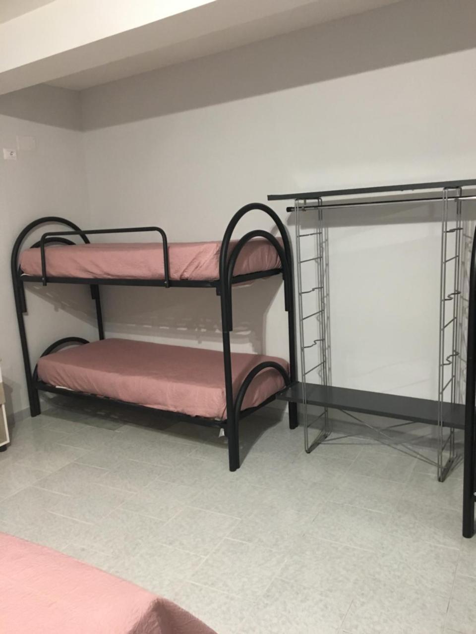 Cheap Stop Hostel Πομπηία Εξωτερικό φωτογραφία